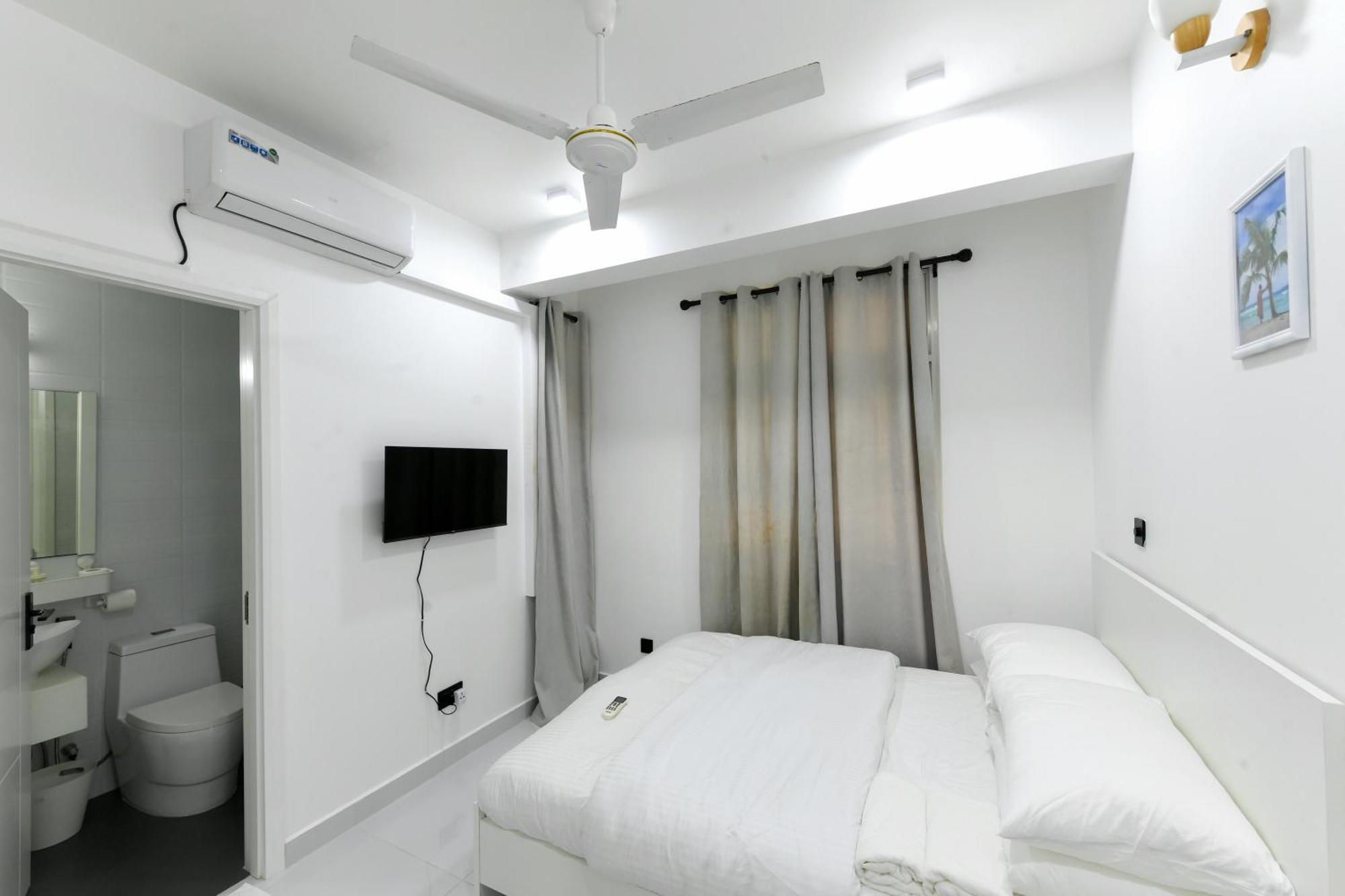 Seaview Apartment By Lin Residences Male Luaran gambar